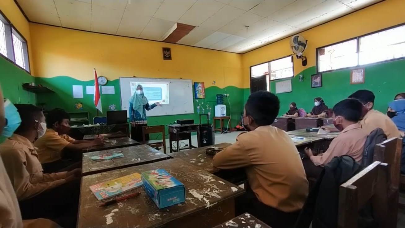 Pentingnya Literasi Digital Bagi Guru