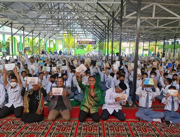 Sebanyak 1.200 pelajar Madrasah Aliyah Negeri (MAN) Kotawaringin Timur mengikuti Sosialisasi Empat Pilar Kebangsaan