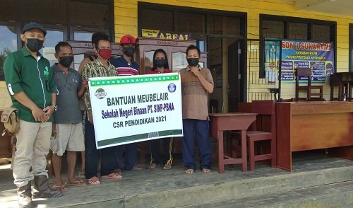 PT.SINP-PBNA Serahkan Bantuan Meubelair