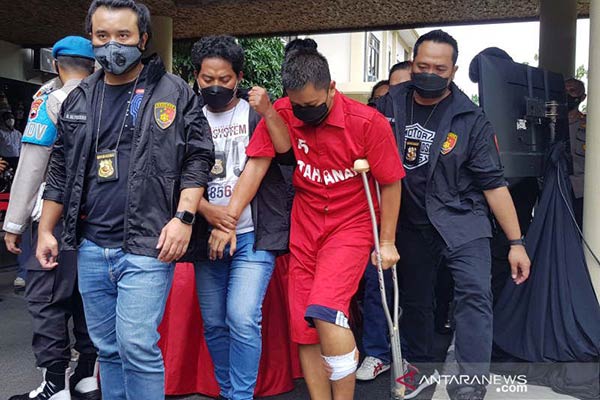 Kepolisian Resor Kota Besar (Polrestabes) Semarang menggagalkan pengiriman 8 kg narkotika jenis sabu-sabu dari Kalimantan menuju Kota Semarang