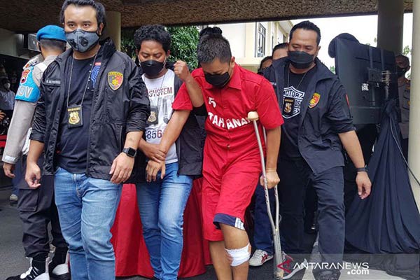 Kepolisian Resor Kota Besar (Polrestabes) Semarang menggagalkan pengiriman 8 kg narkotika jenis sabu-sabu dari Kalimantan menuju Kota Semarang