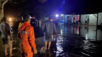 Badai dan gelombang tinggi menerjang pesisir terpadu Desa Kubu