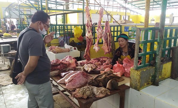 Harga daging di Pasar Indrasari bakal naik pekan depan.