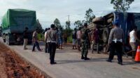 Bus Logos Terguling di Pangkalan Lada Kabupaten Kobar Dua Orang Dikabarkan Meninggal