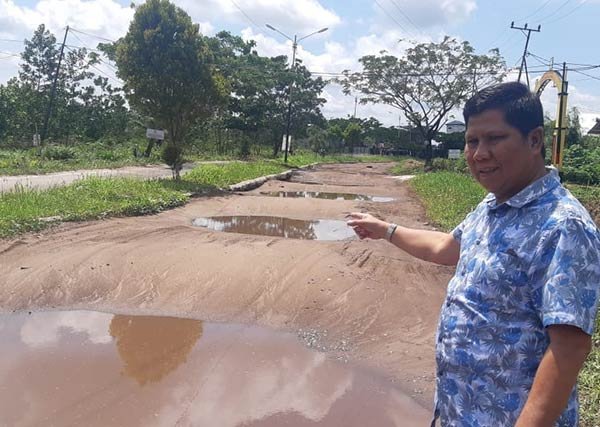 JALAN-WENGGA-METROPOLITAN Dugaan Pergeseran Anggaran Jalan
