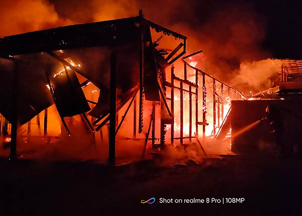 Sebuah rumah warga di Jalan Nanas III Sampit dilalap si jago merah