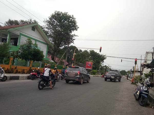 LAMPU-MERAH Lampu Merah di Sampit Perlu Dilengkapi CCTV