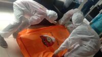 Agus Rusmarson (53) seorang sopir ditemukan meninggal dunia di sofa lobi sebuah hotel di Kota Palangka Raya