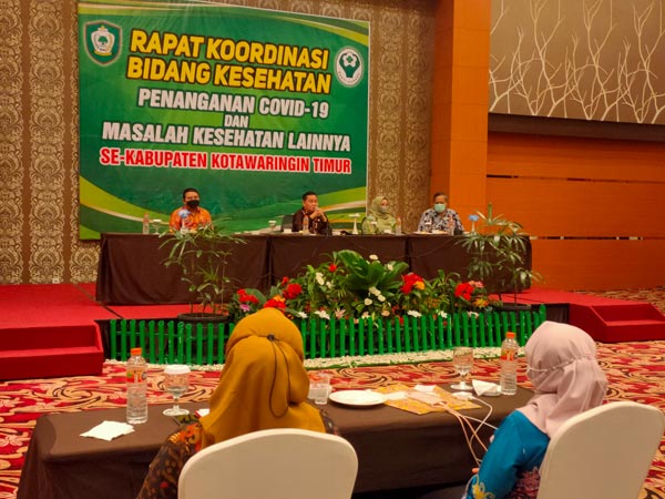 Bupati Kotawaringin Timur (Kotim) Halikinnor berterima kasih kepada tenaga kesehatan yang telah berjasa dalam penanganan kasus Covid-19
