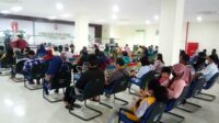 Seluruh pegawai negeri sipil (PNS) dan tenaga kontrak di Rumah Sakit Umum Daerah (RSUD) dr Murjani Sampit dilarang mengambil cuti