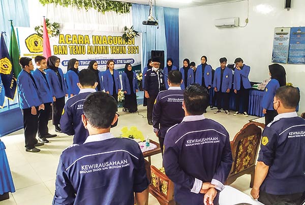 Inaugurasi dan Temu Alumni STIE Sampit