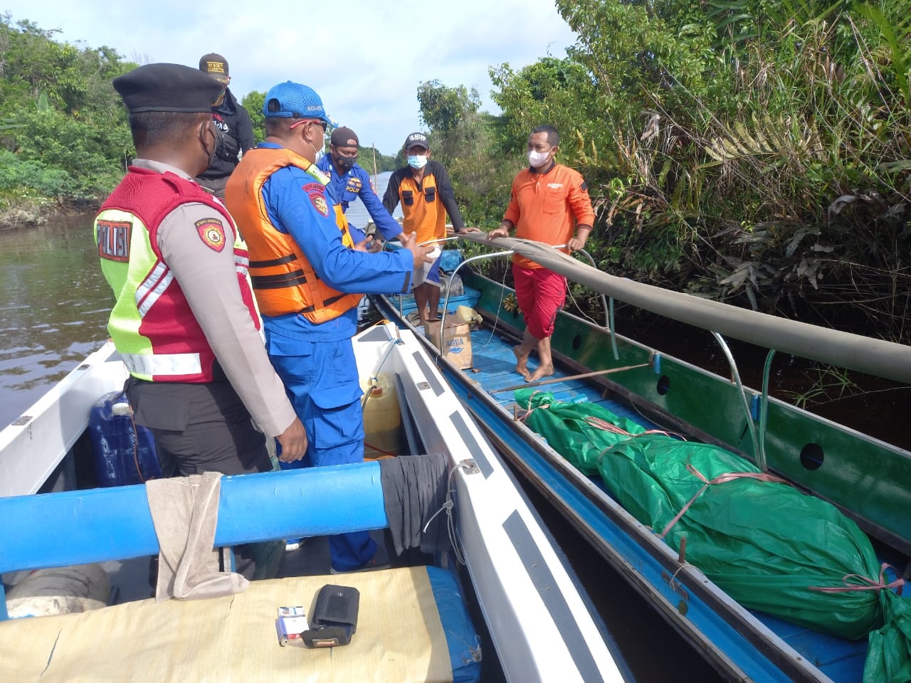 Kelotok Terbalik Satu Tewas Tenggelam di sungai katingan