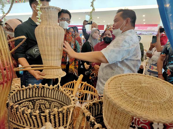 Pelaku usaha mikro kecil dan menengah (UMKM) di Kabupaten Kotawaringin Timur (Kotim) masih terkendala promosi