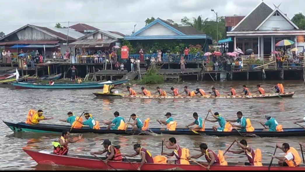 Sungai Arut,Lomba Dayung