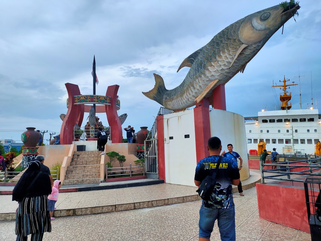 Taman Kota Sampit,Ikon Jelawat