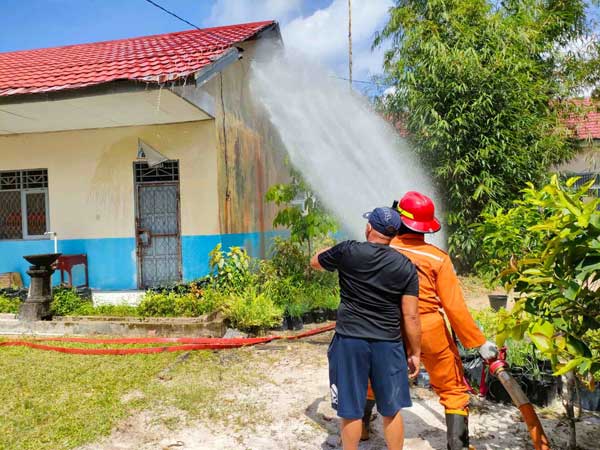 Lab SMKN 2 pangkalan bun Nyaris Diamuk Api