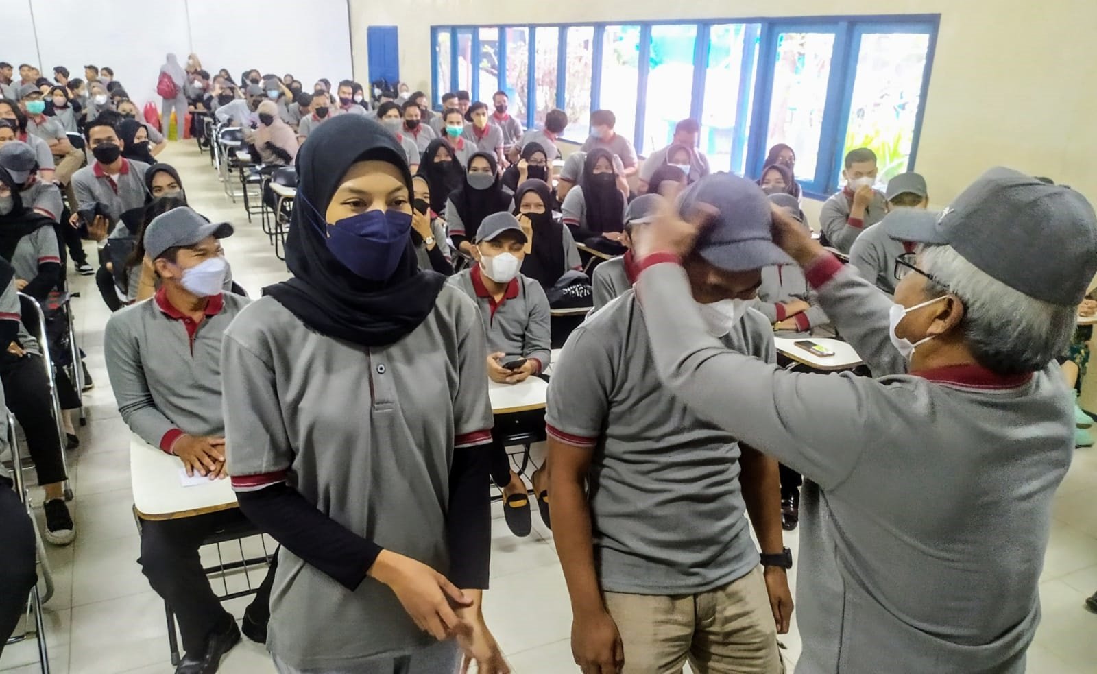 Mahasiswa STIE Sampit Terjun ke Masyarakat