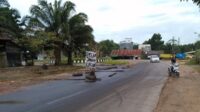 Ratusan Liter CPO Basahi Jalanan Amin Jaya