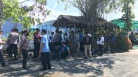 Ratusan karyawan Perusahaan Daerah Air Minum (PDAM) Kapuas menggelar aksi protes setelah diberhentikan secara sepihak melalui asesmen