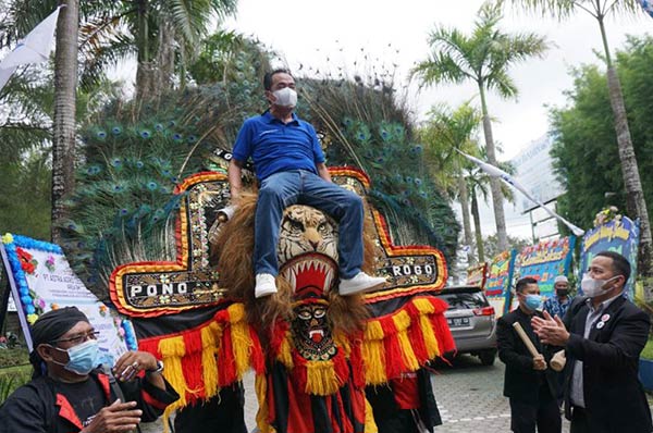 Momen Hari Ulang Tahun (HUT) ke-21 Radar Banjarmasin dilaksanakan secara sederhana