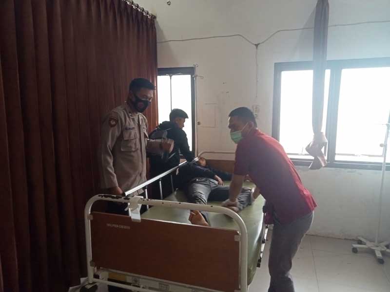 Dua Motor Tabrakan Empat Orang Luka-Luka