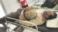 Menyeberang Jalan Naik Motor Pria Uzur Diseruduk Motor