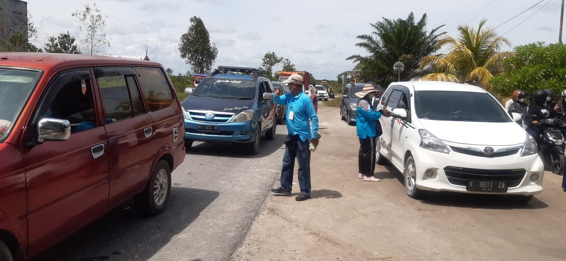 WISATAWAN 3 Ribuan Pengunjung Bugam Raya Dipaksa Putar Balik pedulilindungi