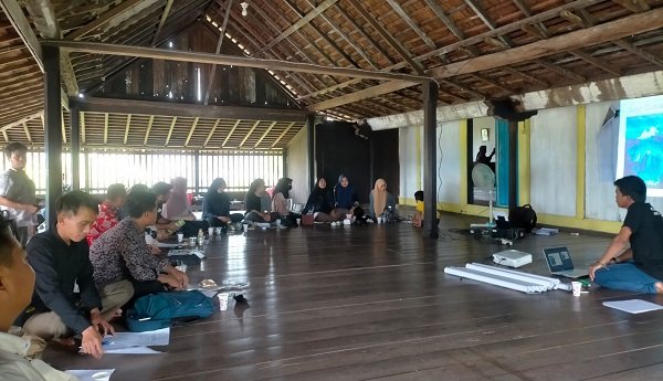 AMAN Aliansi Masyarakat Adat Nusantara