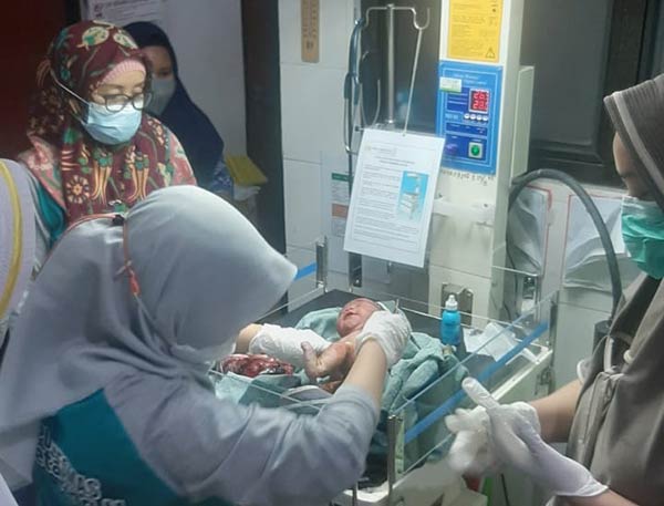 Bayi Dibuang Belum Bisa Diadopsi