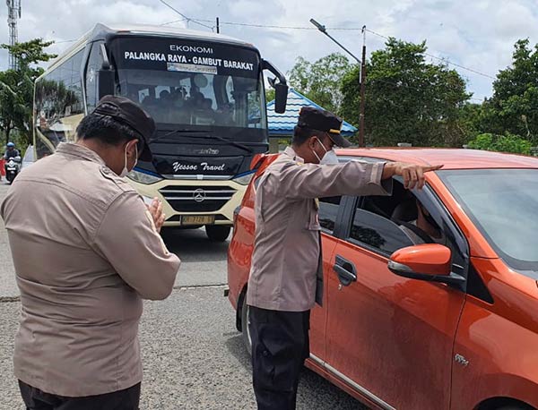 Badan Penanggulangan Bencana Daerah (BPBD) Kabupaten Kapuas bersama beberapa aparat dari intansi terkait