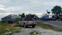 Konstruksi Jembatan Sungai Arut Mulai Renggang