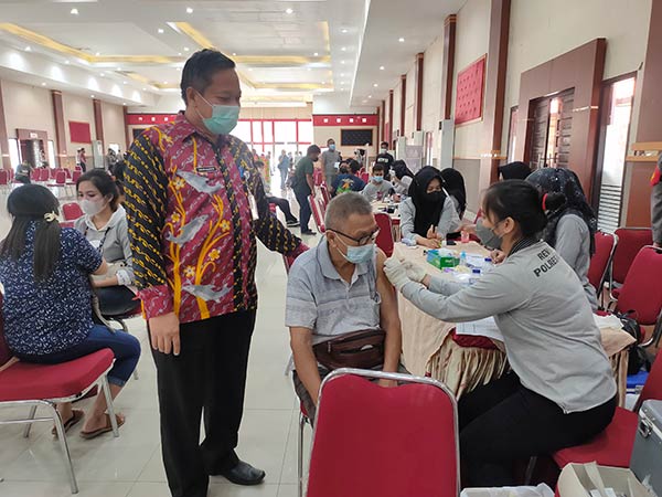 Puluhan ribu dosis vaksinasi Covid-19 untuk Kabupaten Kotawaringin Timur (Kotim) terancam mubazir