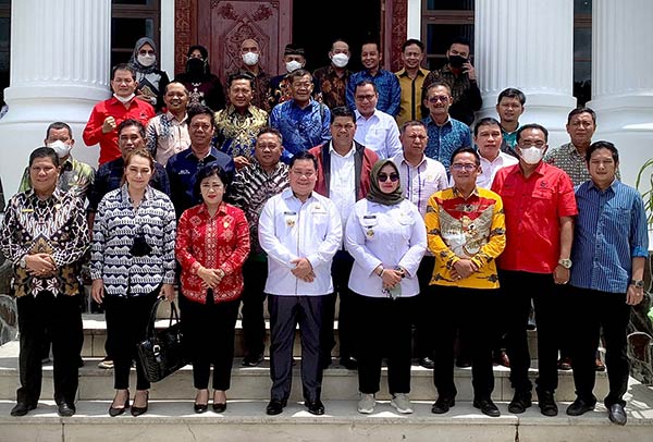 Ketegangan yang sempat terjadi di internal DPRD Kotim akhirnya kembali mencair
