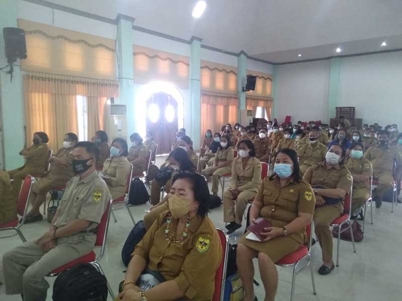 228 Sekolah di Kabupaten Gunung Mas Terima Dana BOS