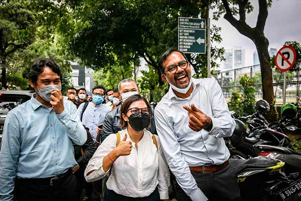 Haris Azhar Menilai Kerja Penyidik Polda Metro Janggal