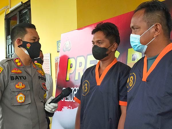 Operasi Wanalaga Telabang 2022 yang digelar selama 25 hari berhasil mengamankan dua tersangka illegal logging beserta barang bukti puluhan kayu log
