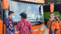 Bus Yessoe Palangka - Pangkalan Bun Diserang OTK