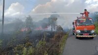 Lahan Kosong Di Kecamatan Kumai Mulai Terbakar