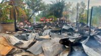 Amukan si jago merah yang terjadi di Jalan Bukit Raya XII Palangka Raya menghanguskan sebuah rumah