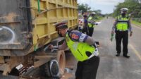 kecelakaan,kecelakaan ,Suasana yang gelap di ruas jalan Sampit - Palangka Raya menelan korban jiwa