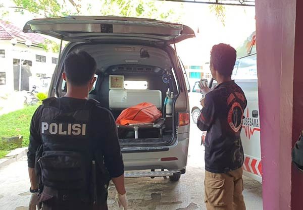KORBAN-KAPAL-TENGGELAM Warga Desa Pilang pulang pisau