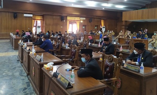 Lobi – lobi Untuk Posisi Wakil Ketua Komisi C Masih Berlanjut