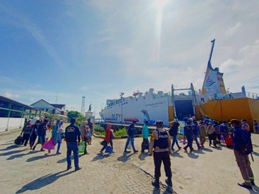 dharma lautan utama,angkutan lebaran,DLU Siapkan 28 Trip Angkutan Lebaran 2022,28 trib angkutan lebaran,radar sampit,radar sampit hari ini,Manajer DLU Kumai,DLU Kumai