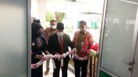 Bupati Kotawaringin Timur (Kotim) Halikinnor meresmikan unit Kemoterapi Anggrek Tewu di Rumah Sakit Umum Daerah (RSUD) dr Murjani Sampit