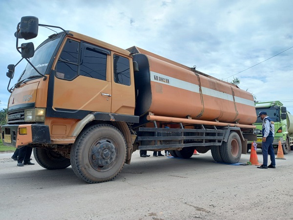 Puluhan Truk Pengangkut CPO Terjaring Razia Odol