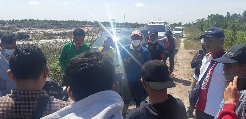 Akses Darat Dijaga Petugas Maling Sawit Lewat Jalur Air