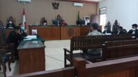 korupsi,kinipan,kades kinipan,willem hengky,sidang tipikor willem hengky,sidang tipikor kades kinipan