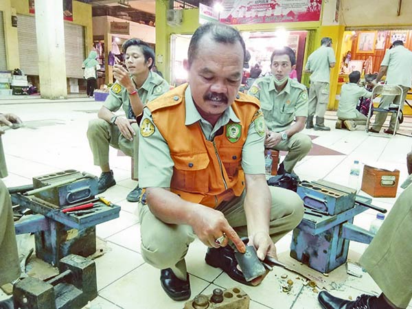 Dinas Perdagangan dan Perindustrian (Disperdagin) Kabupaten Kotawaringin Timur (Kotim) kembali melaksanakan pemeriksaan sidang tera ulang alat ukur