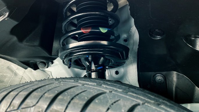 shockbreaker-mobil-rusak Ciri-ciri Shockbreaker Mobil Rusak