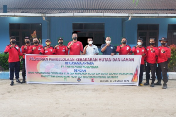 PT Trieka Agro Nusantara Latihan Bersama Manggala Agni Cegah Karhutla